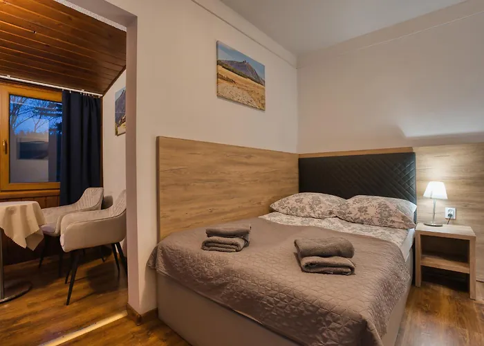 Nad Zapora Frühstückspension 3*